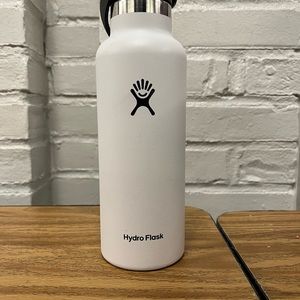 Hydroflask Stainless Water Bottle